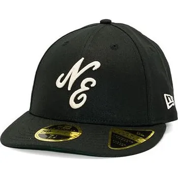 Módní doplněk Kšiltovka New Era - 59FIFTY Low Profile Branded Script - Black velikosti fitted caps 7 3/4 (61.5 cm)