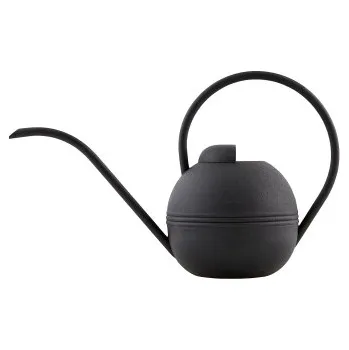 Konev Konev na zalévání Plant černá