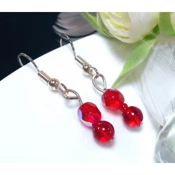 Náušnice Náušnice broušené krystaly červené Na121