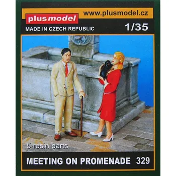 Plastikový model Plusmodel 1/35 Metting on Promenade (5 resin parts)
