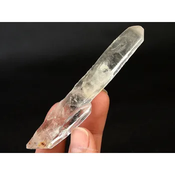 Přírodní kámen Křišťál laser surový krystal z Brazílie 28g