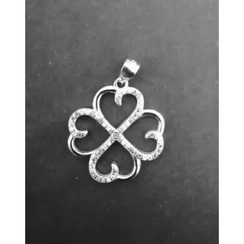 Přívěsek Čtyřlístek - přívěsek ze stříbra vykládaný umělými mikrozirkony