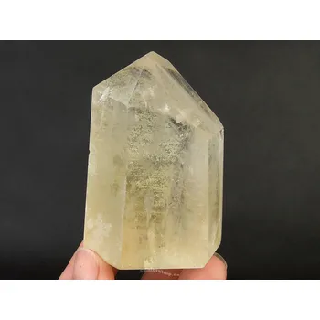 Přírodní kámen Křišťál s inkluzemi tvar špice 157g
