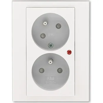 Elektrická zásuvka 5593H-C02357 68 Zásuvka dvojnásobná, s ochranou před přepětím, perleťová/ledová bílá, ABB Levit M