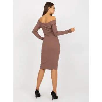 Dámské šaty Dámské šaty odhalující ramena RIMON hnědé