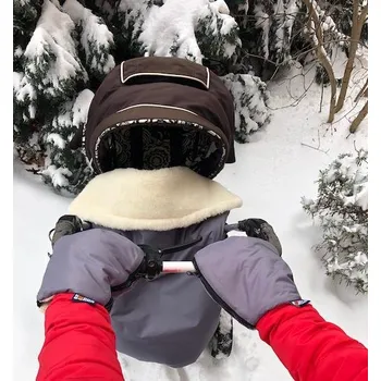 Rukávník Kaarsgaren Šedé rukavice na kočárek biobavlna
