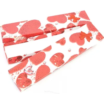 Dárková krabička Dárková krabička bílá srdce 20 x 4,5cm