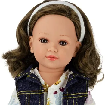 Panenka Realistická panenka Coral v riflové vestě od firmy Vestida de Azul (Coral - 45 cm)