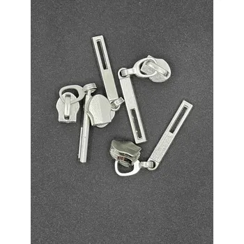 Zip Jezdec nearetační 5mm s dlouhým taháčkem