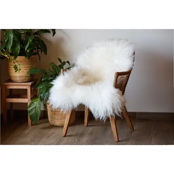 Dekorativní polštářek Wooline kožešina sibiřská ovce Iceland 85 x 60 cm bílá OPĚT SKLADEM!