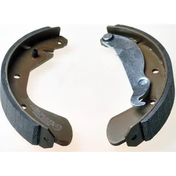 Brzdový systém Sada brzdových čelistí DENCKERMANN B120031