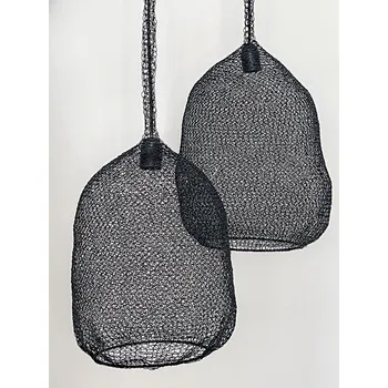 Lampička Světlo černé- drátěné Velikost: výška cca 53 cm, šířka cca 27 cm