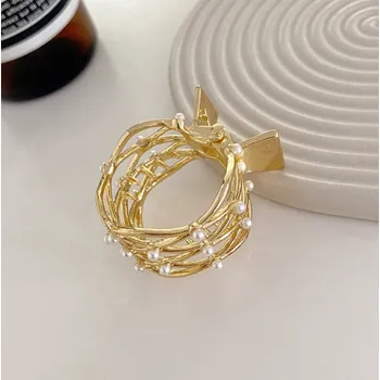 Souprava šperků B-TOP Spona/ skřipec do culíku Druh barvy: Zlatá