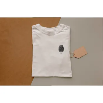 Kojenecký body Set triček pro tátu a dítě s otisky prstu Barva: Černá, Velikost pro dítě: 110 (4 roky), Velikost pro tátu: S - S vlastním textem (Jméno)