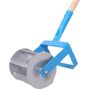 Kultivátor DDD Ruční zahradní kultivátor (kypřič) s pevnou čepelí délka čepele 14 cm