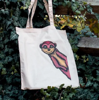Bavlněná taška, potištěna originální kresbou od Alči, Surikata vykukující