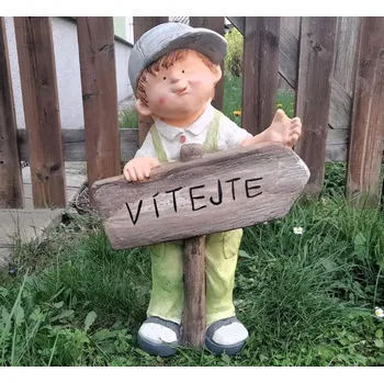 Zahradní dekorace Prodex Import Chlapec s cedulí Vítejte