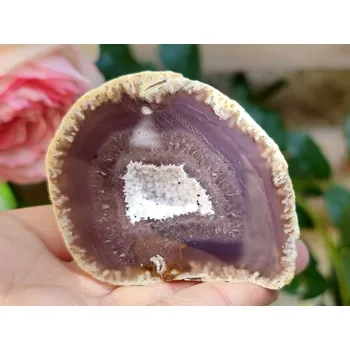 Přírodní kámen Geoda z achátu s dutinkou 154g Brazílie