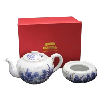 Filtrační konvice Queen Isabell Collection Porcelánová konvice s ohřívačem na čajovou svíčku LEVANDULE s motýlkem - 1000 ml