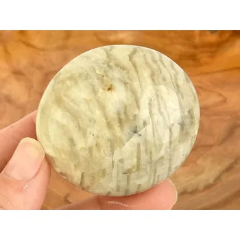 Přírodní kámen Adulár / měsíční kámen z Madagaskaru 133g