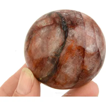 Přírodní kámen Křišťál s hematitem z Madagaskaru 105g