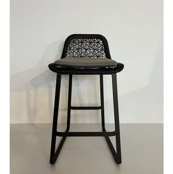 Barová židle Maia, z expozice