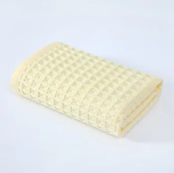 Vaflová osuška Happy Everyday Tmavě žlutá 140x70 cm