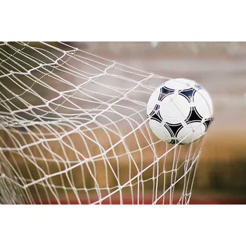 Plakát Plakát, Obraz - Football Trapped in a Goal Net, Close-Up, Cocoon