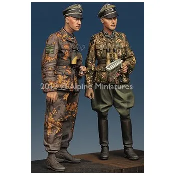 Plastikový model Alpine Miniatures 1/35 Kurt Meyer & Officer Set (2 Figures)