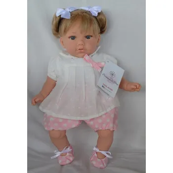 Panenka Realistická panenka Alina v bílých šatech od španělské firmy Marina & Pau (Alina Plumetti - 45 cm)