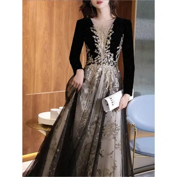 Dámské šaty Čína Smyslné černo-zlaté večerní (plesové) šaty Velikost: S