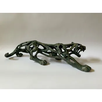 LEVHART PUMA - ŘEZANÁ DESIGNOVÁ SOCHA