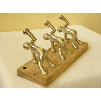 Věšák KRÁSNÝ FIGURÁLNÍ MASIVNÍ VĚŠÁK KOV - DŘEVO