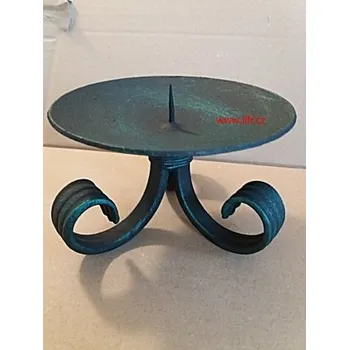 Svícen Kovový svícen Ohýnek