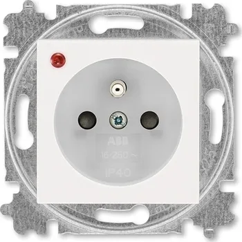 Elektrická zásuvka ABB LEVIT M Zásuvka jednonásobná, s clonkami, s ochranou před přepětím, perleťová/ledová bílá