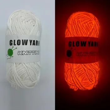 Glow in dark - svítící příze bílá svítící červeně