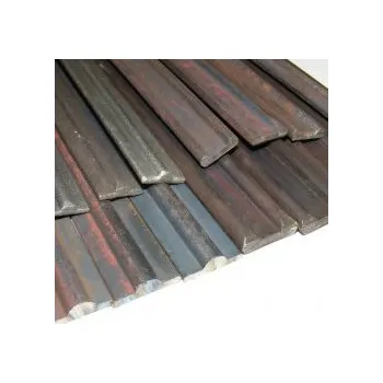 Stavební profil MetalCraft MCNS092 18 mm x 5 mm x 1 m zvýšená středová profilová lišta (tmavá ocel válcovaná za tepla) MCNS092