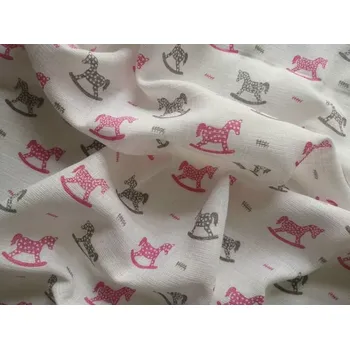 látková plena Potištěná bavlněnná plena 70x70cm Koník růžový