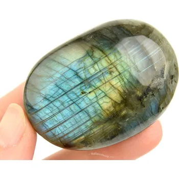 Přírodní kámen Hladký labradorit Madagaskar 82g