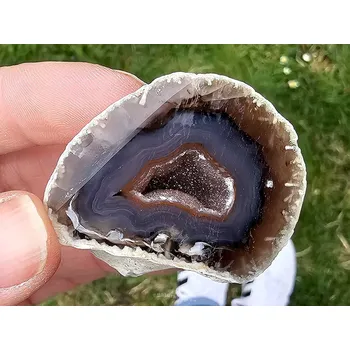 Přírodní kámen Achátová geoda s dutinkou z Brazílie 44g