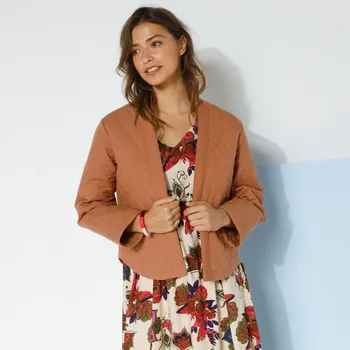 Dámské šaty Prošívaná bunda s kimonovým límcem karamelová 50