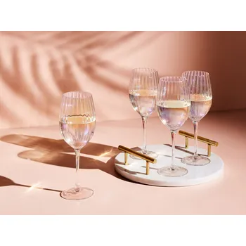 Sklenice Sada 4 sklenic na červené víno z transparentního foukaného skla 530 ml Beliani