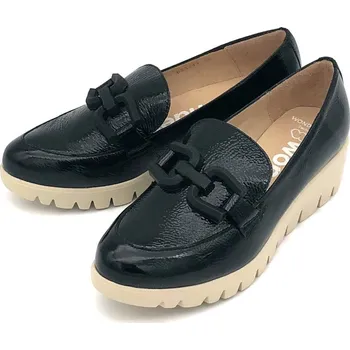Dámské mokasíny Dámské mokasíny 33311 Wonders černé Barva: černá, Velikost: 39