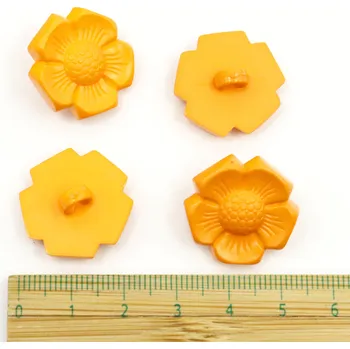 Knoflík Knoflík ozdobný květinový