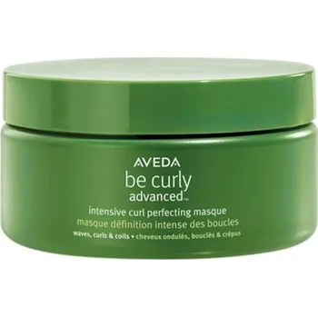 Vlasová regenerace Aveda Pece-o-vlasy TreatmentBe Curly Advanced™Intenzivní maska pro zdokonalení kadeří 200 ml (5&nbsp;610,00 Kč / 1 l)