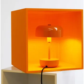 Lampička Stolní lampa Dyberg Larsen Haipot, IP20, oranžová - Výška stínidla 6,5 cm; podstavec - Ø 12 cm, výška 4,5 cm; délka kabelu 160 cm 1 x 9 W LED - Doprava zdarma