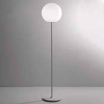 Lampička Fabbian Lumi Sfera skleněná stojací lampa, Ø 40 cm - Ø nohy 32 cm bílé 1 x 22 W LED - Doprava zdarma