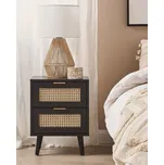 Noční stolek s 2 zásuvkami černý zpracované dřevo s ratanovými předními zásuvkami noční stolek černé gumové nohy ložnice boho styl Beliani