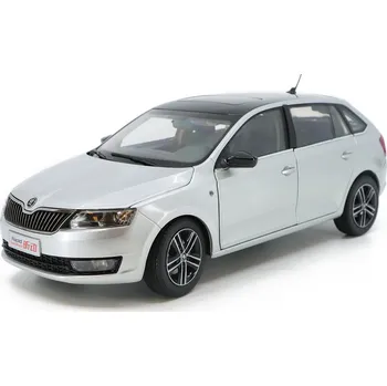 autíčko Škoda Rapid Spaceback 2013 1:18 - Stříbrná Metalíza Škoda Rapid Spaceback 2013 - kovový model auta