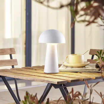 Lampička Nabíjecí stolní lampa Lindby Zyre LED, bílá, IP44, dotykový stmívač - Ø základny 7,5 cm; délka kabelu 150 cm 1 x 1,7 W LED